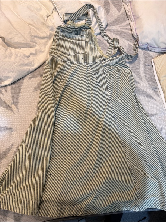 We The Free Dresses & Skirts - We The Free A-Line Apron-Style Skirt in Green and White - Size Medium